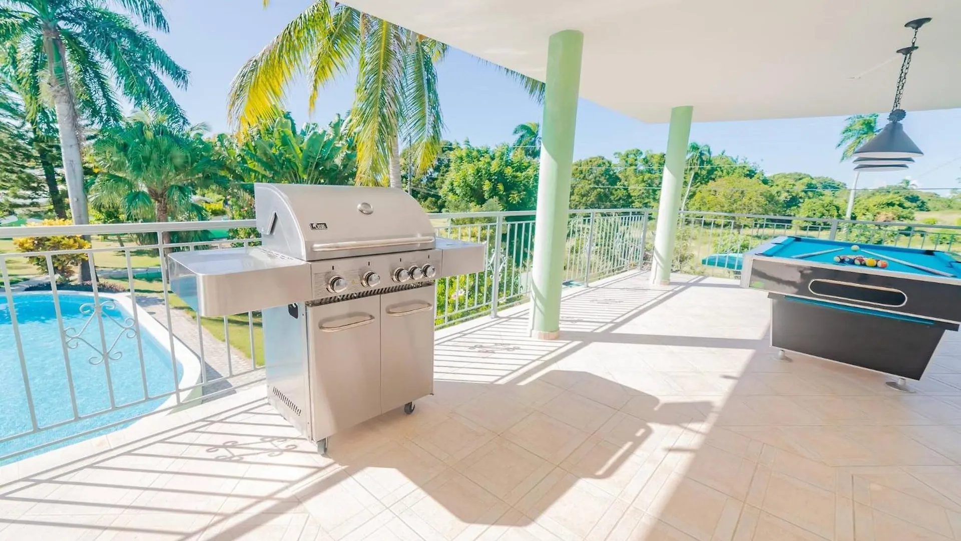 7Br Massive Villa In Sosua - 2Mins From Nightlife 0*,  République dominicaine